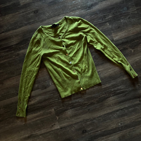 Chic Vintage Green Sweater