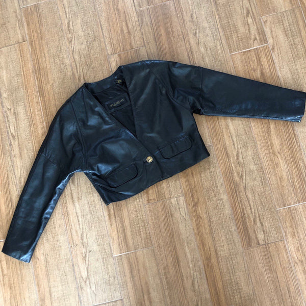 Sleek Vintage cropped leather jacket